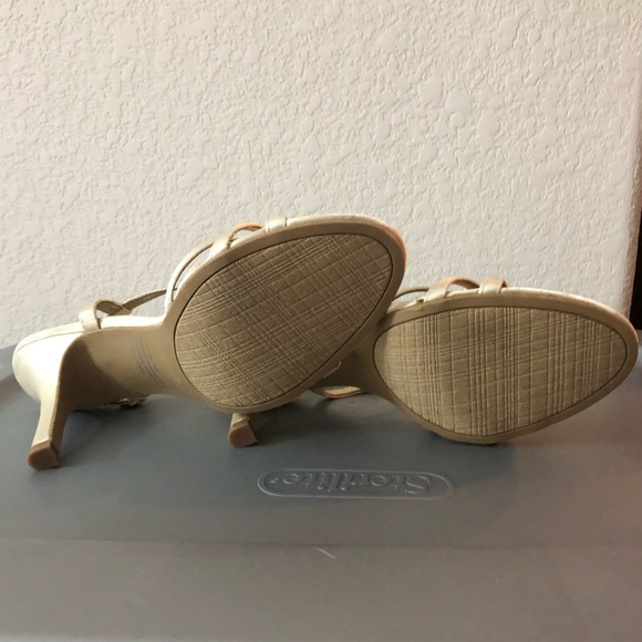 Rampage Strappy Heels - Picture 5 of 7